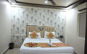 Hotel Aparajita